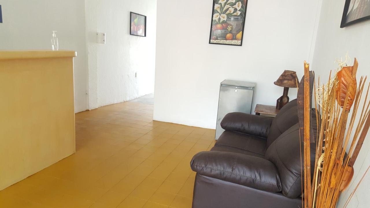 Departamentos Lalo Apartment Сиуатанехо Екстериор снимка