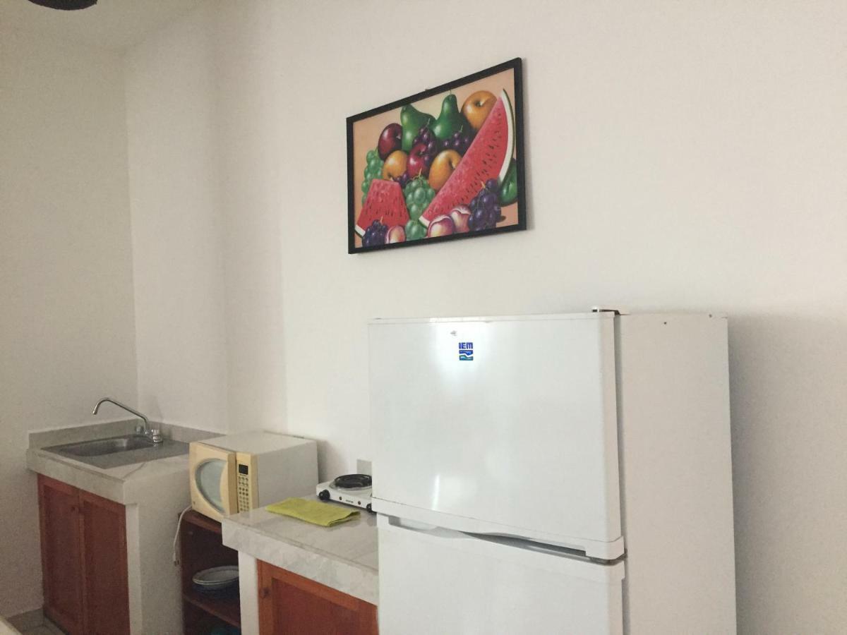 Departamentos Lalo Apartment Сиуатанехо Екстериор снимка