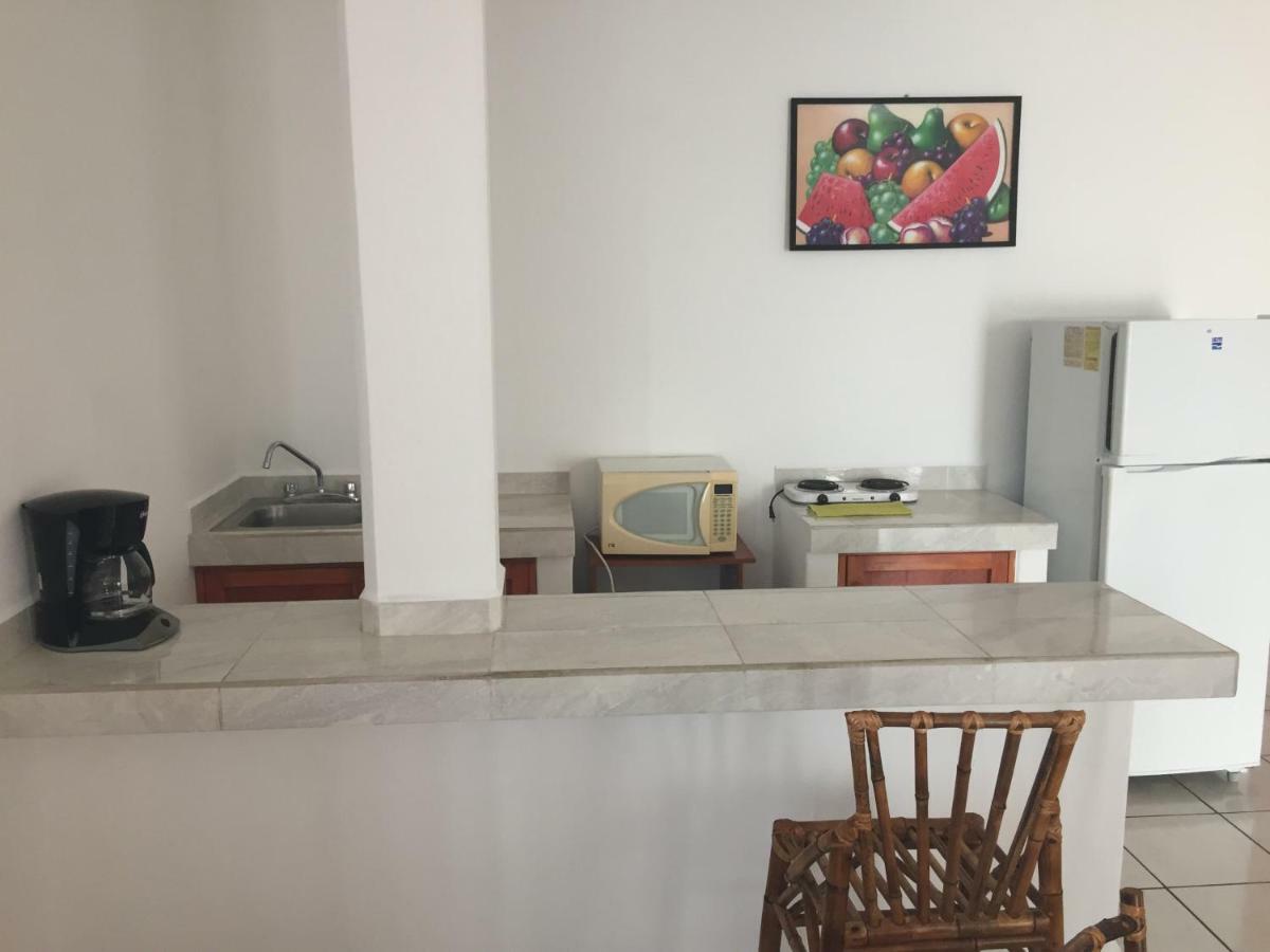 Departamentos Lalo Apartment Сиуатанехо Екстериор снимка