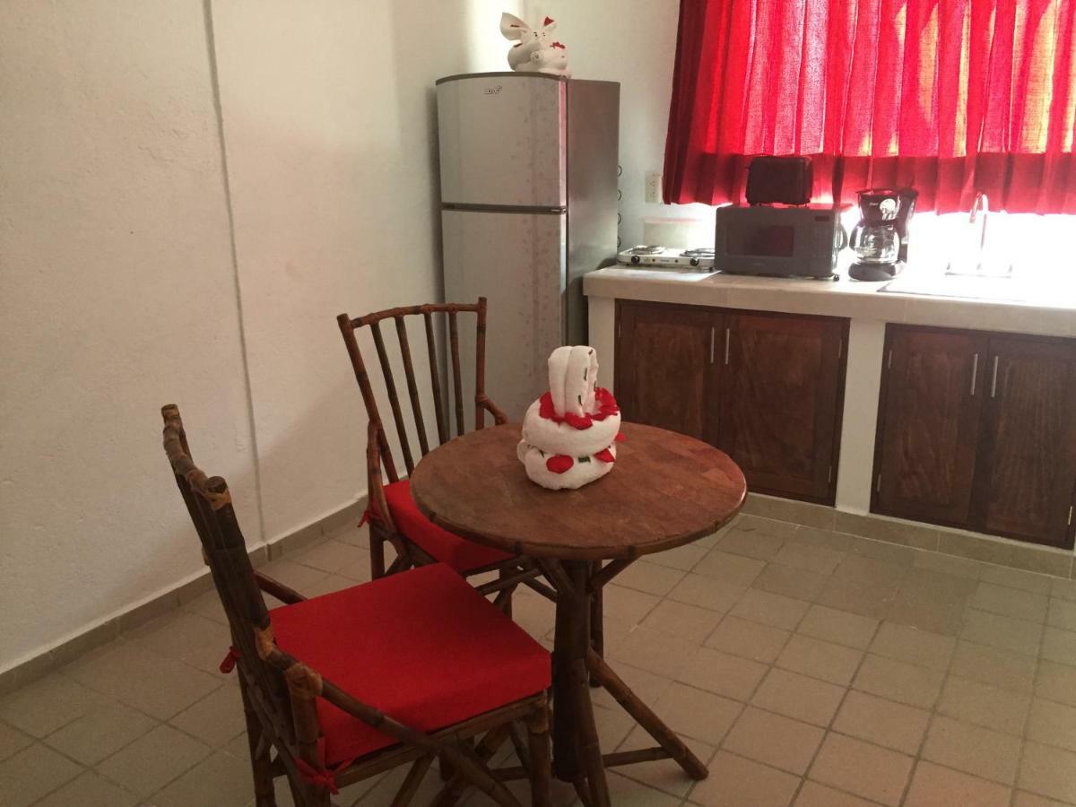 Departamentos Lalo Apartment Сиуатанехо Екстериор снимка