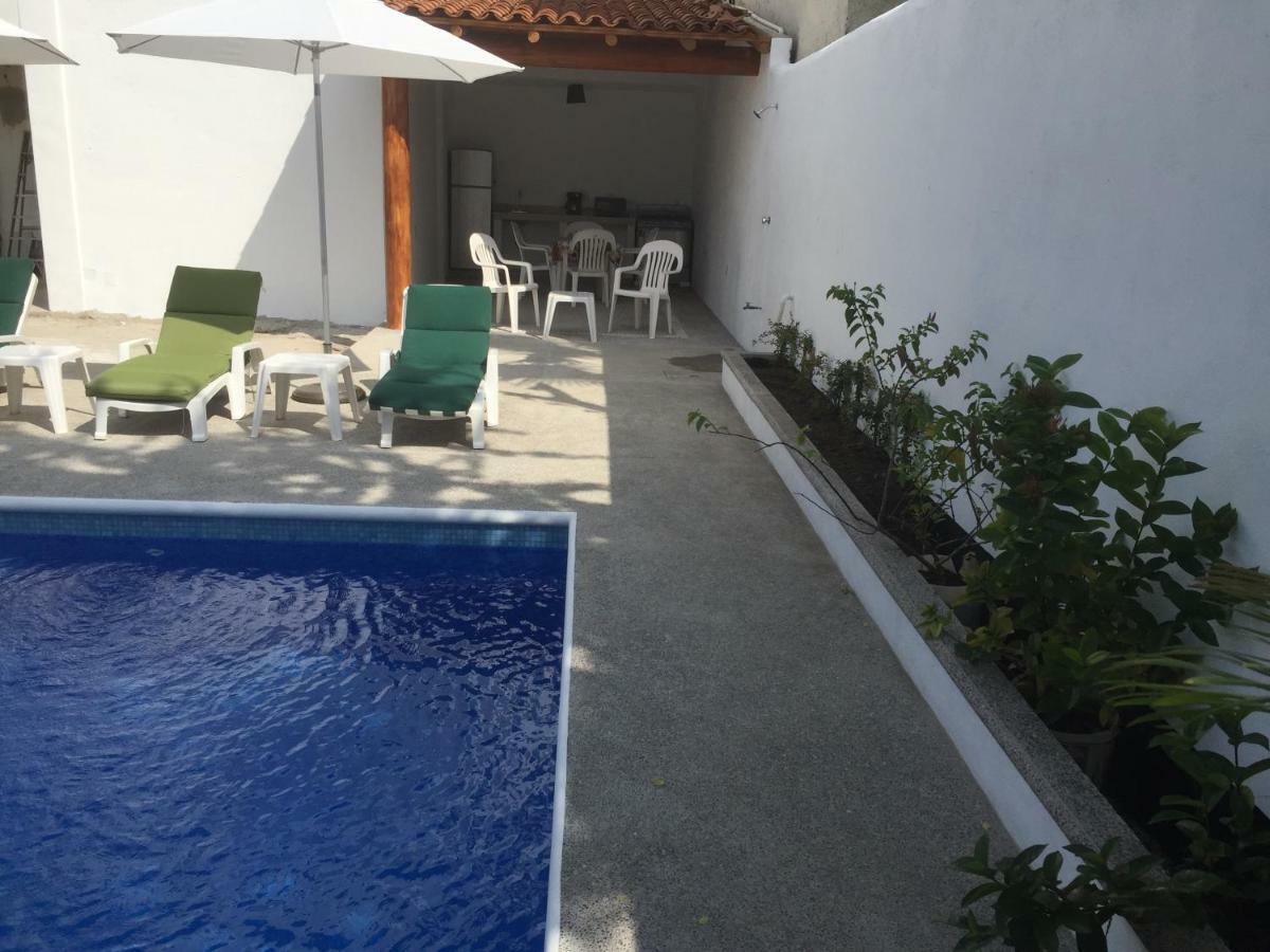 Departamentos Lalo Apartment Сиуатанехо Екстериор снимка