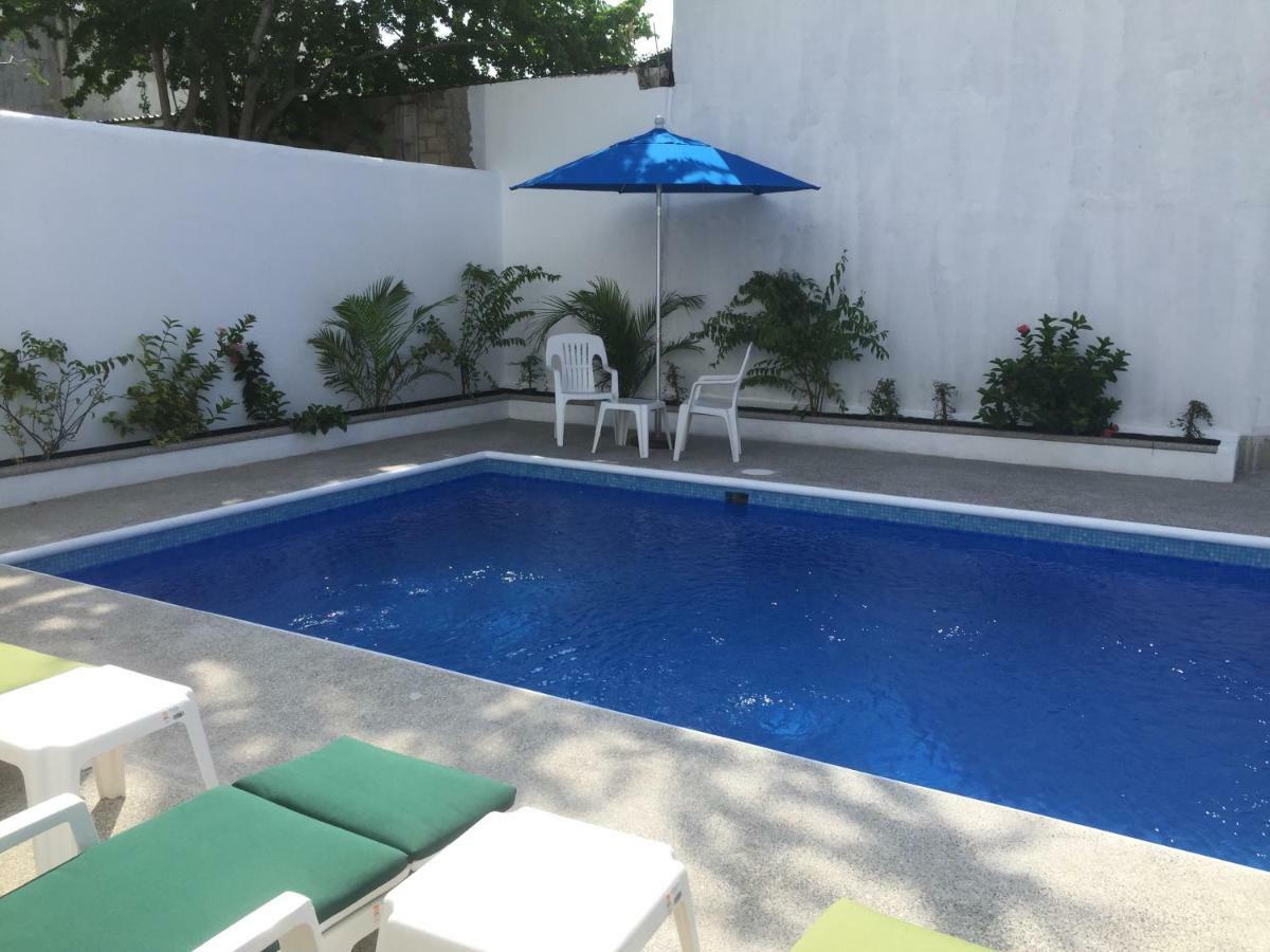 Departamentos Lalo Apartment Сиуатанехо Екстериор снимка